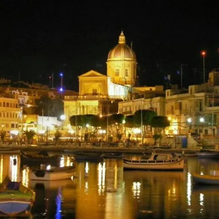 アパート Charming Seafront House In Kalkara